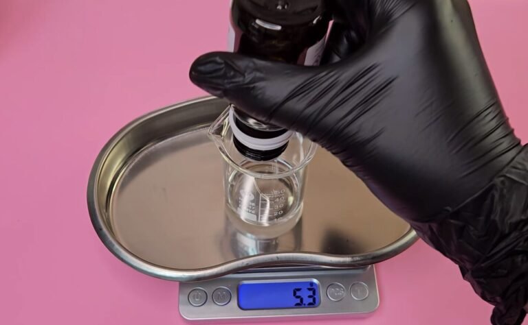 measure fragrance oil